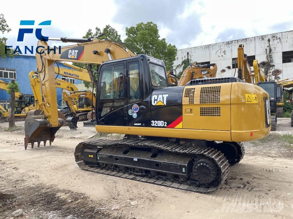 CAT 320 D2 Bandgrävare