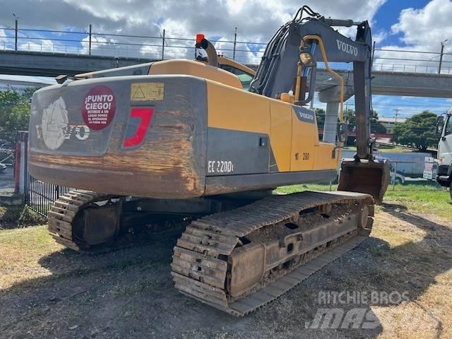 Volvo EC 220 DL Bandgrävare