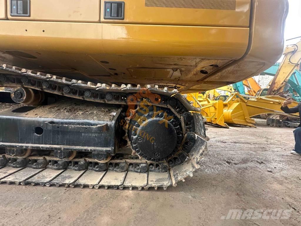 CAT 330 Bandgrävare