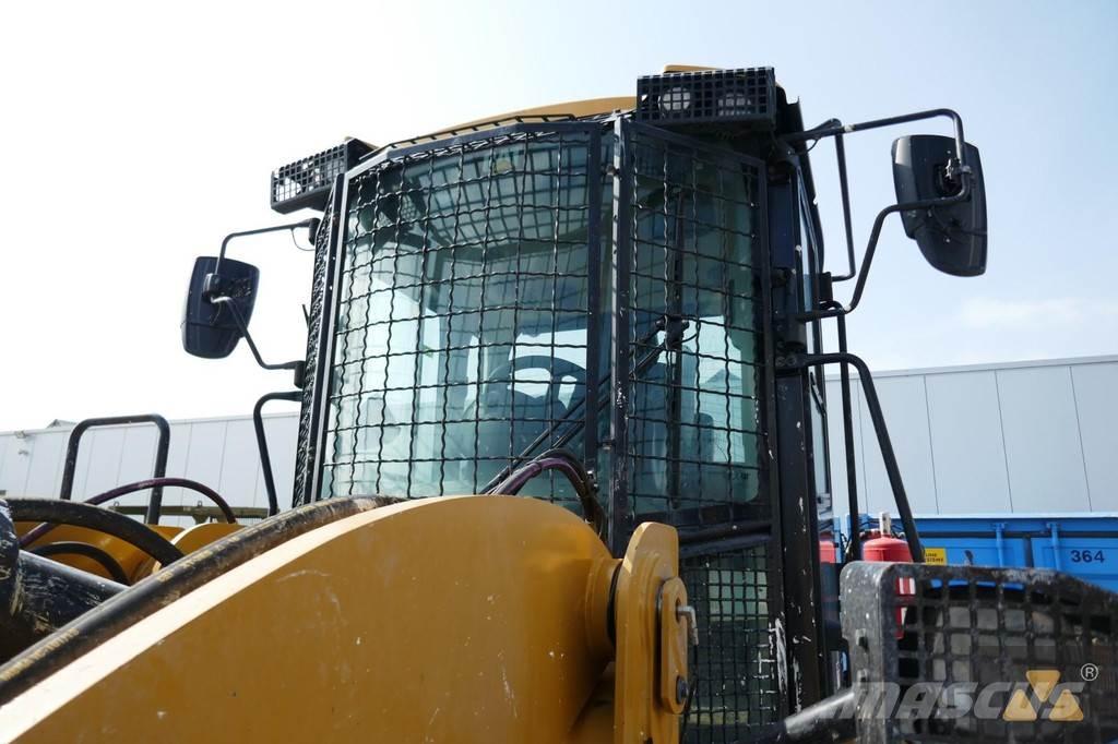 CAT Cab guards Hytter och interiör