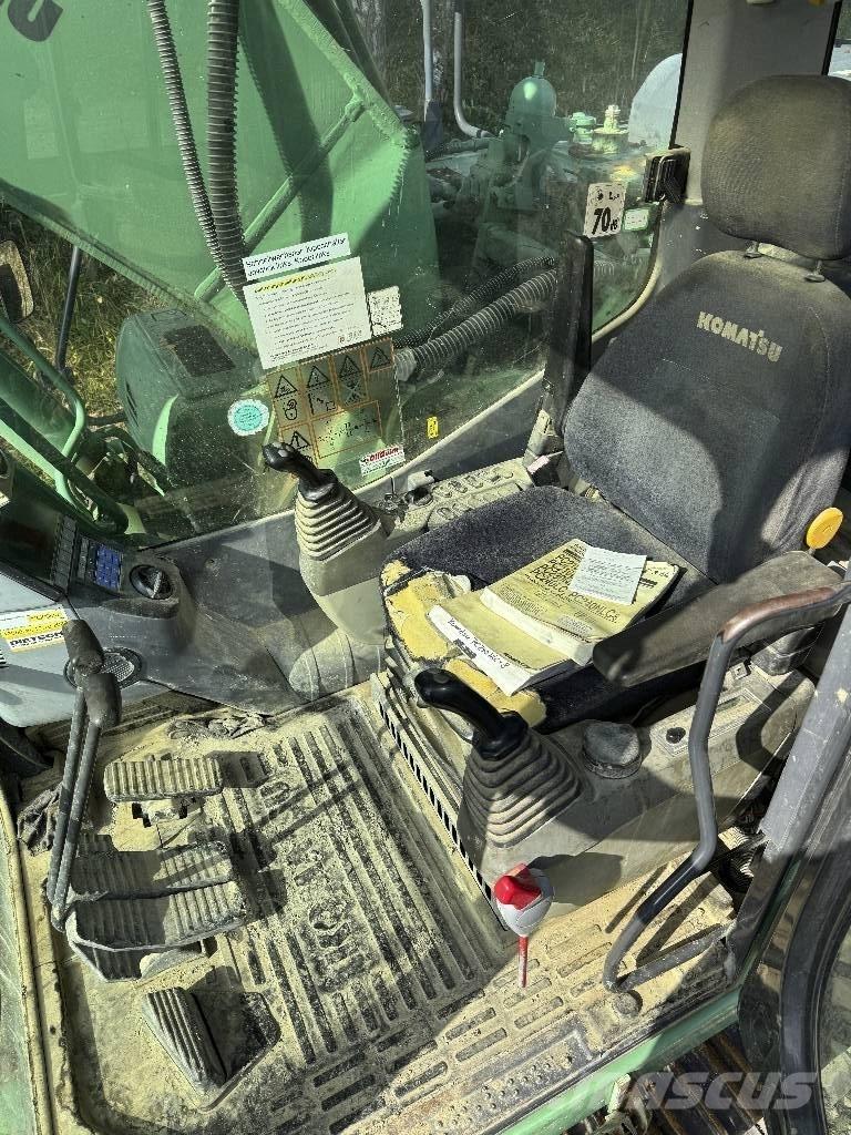 Komatsu PC 240 NLC-8 Bandgrävare