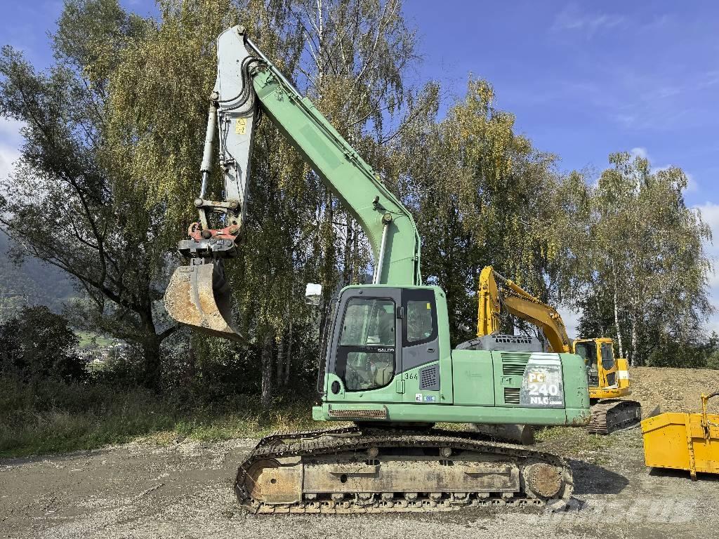 Komatsu PC 240 NLC-8 Bandgrävare