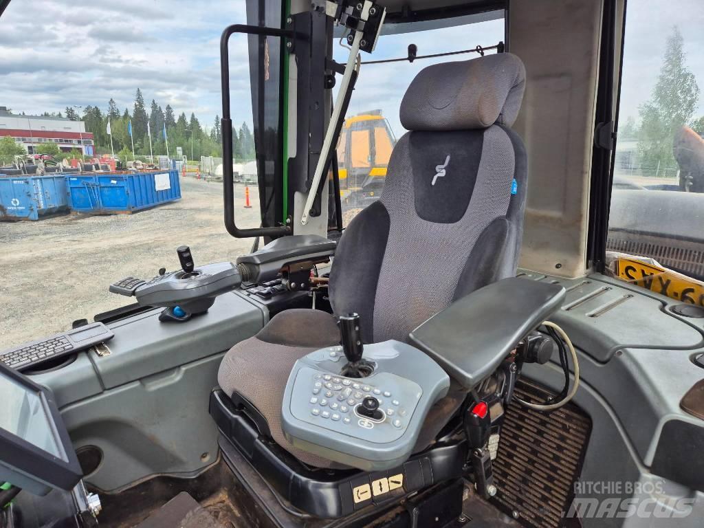 John Deere 1270E Skördare