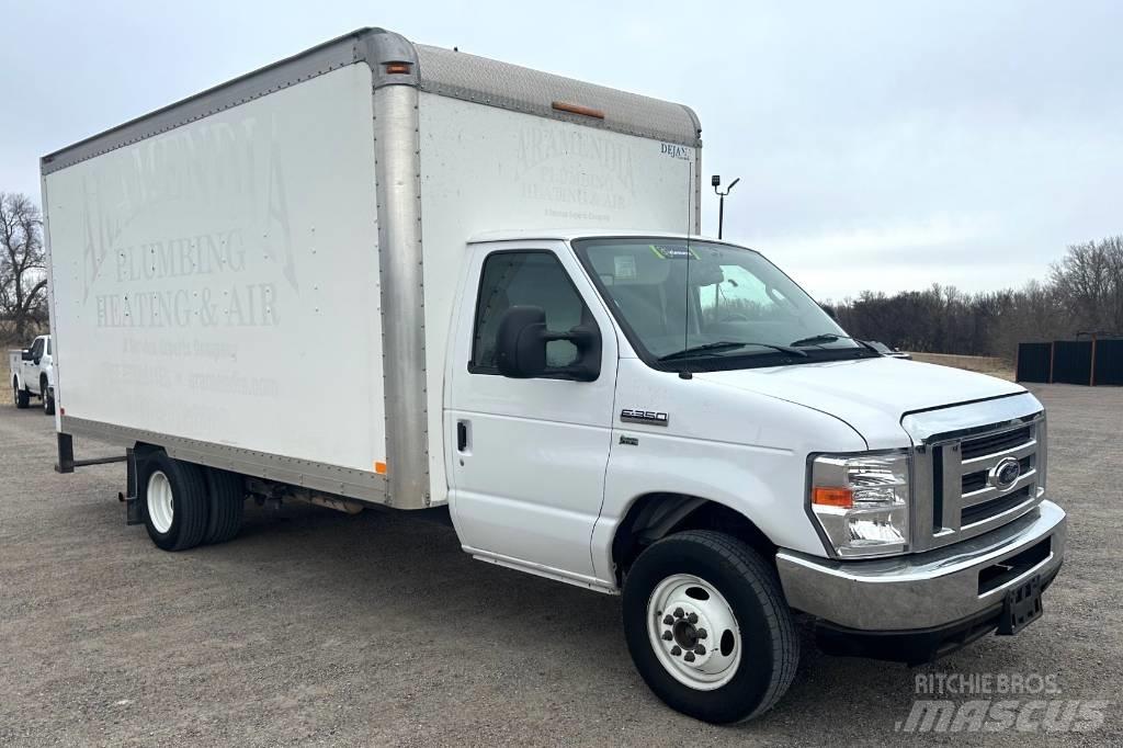 Ford E 350 SD Skåpbilar
