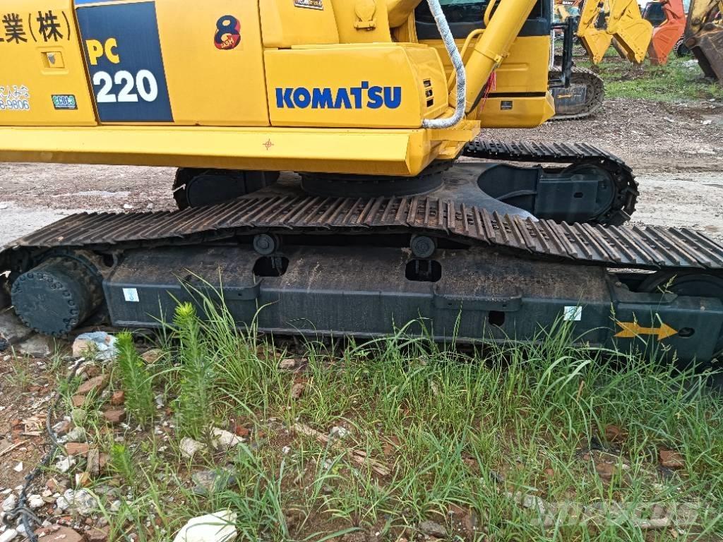 Komatsu PC 220-8 Bandgrävare