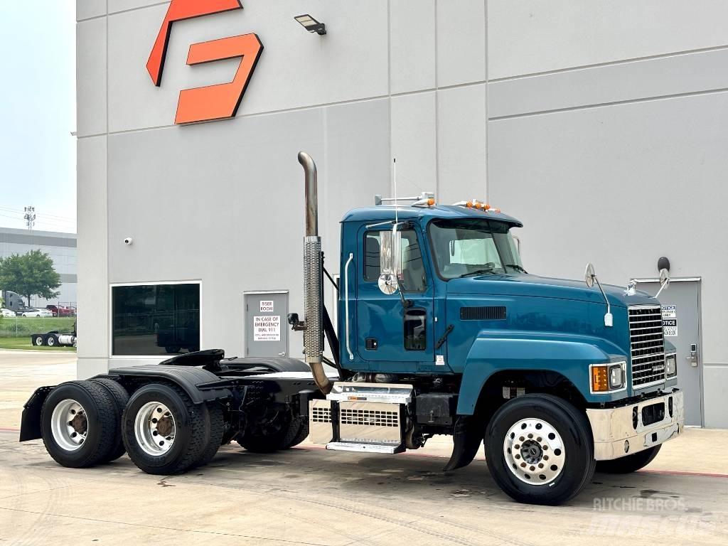Mack Pinnacle Dragbilar