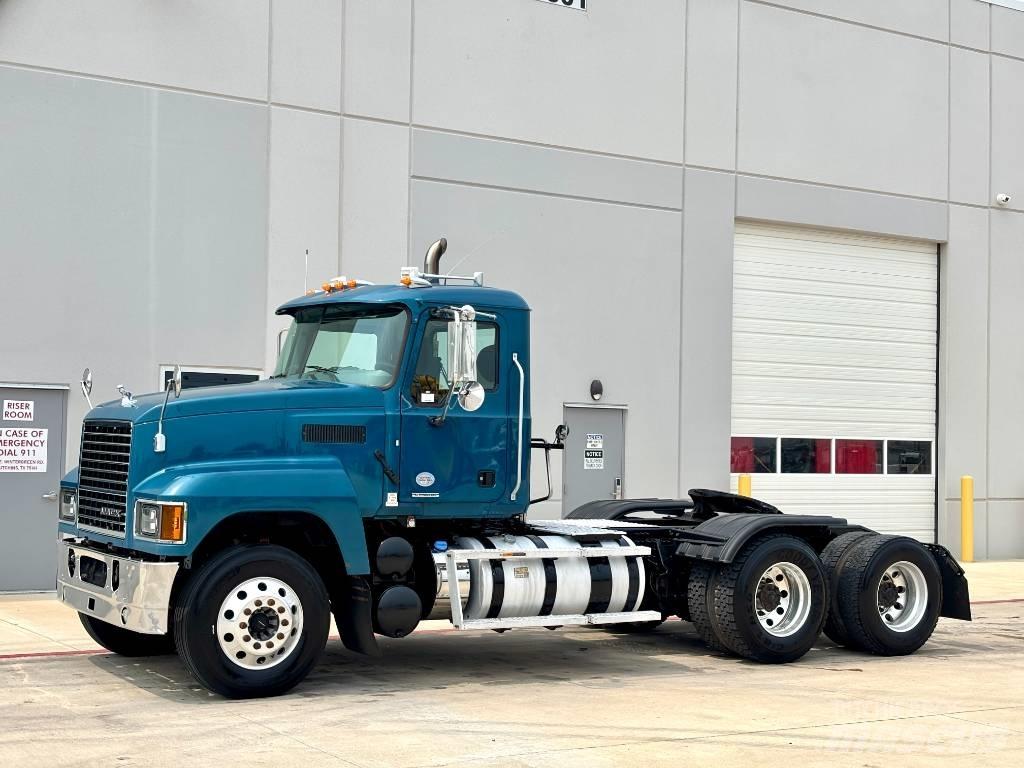 Mack Pinnacle Dragbilar