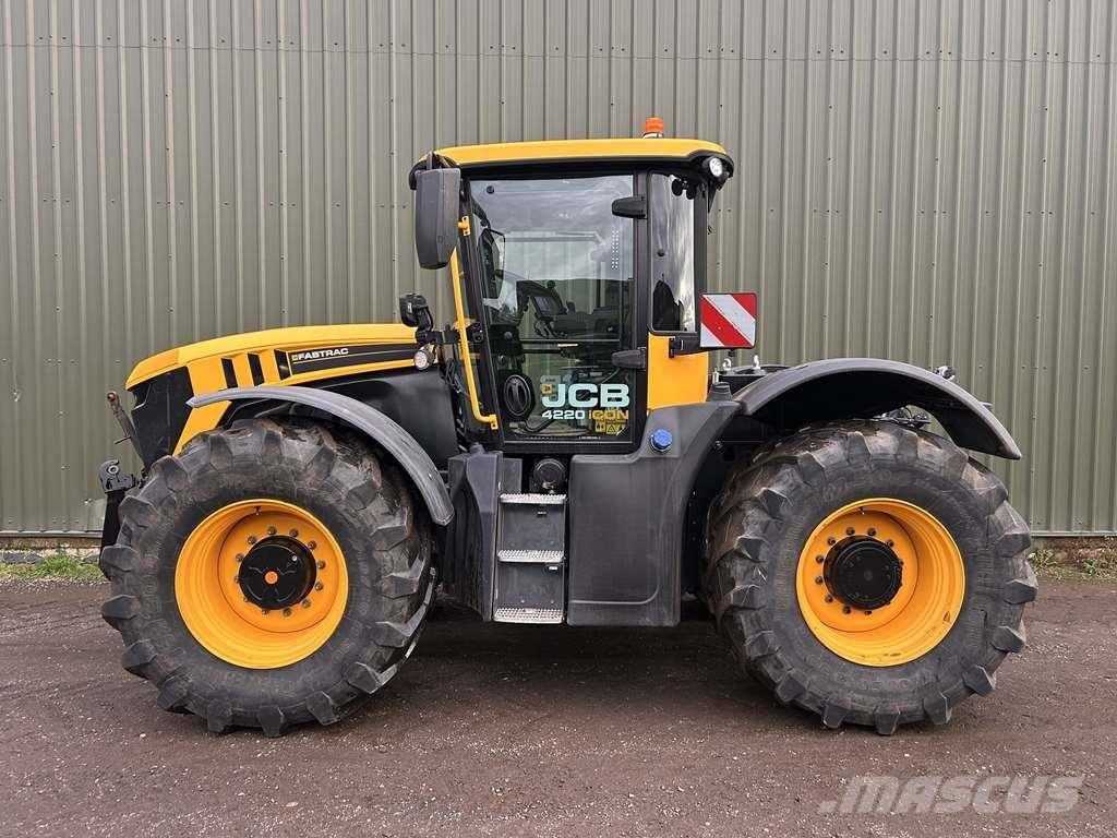 JCB Fastrac 4220 Traktorer