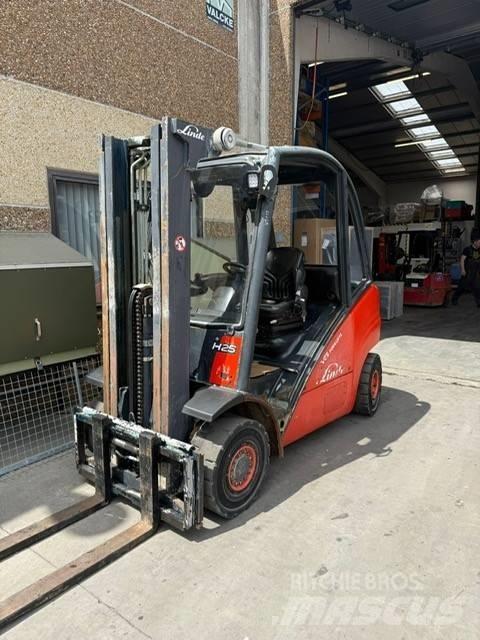 Linde H 25 D Dieselmotviktstruckar