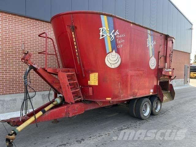 Peecon 26M³ Fullfodervagnar