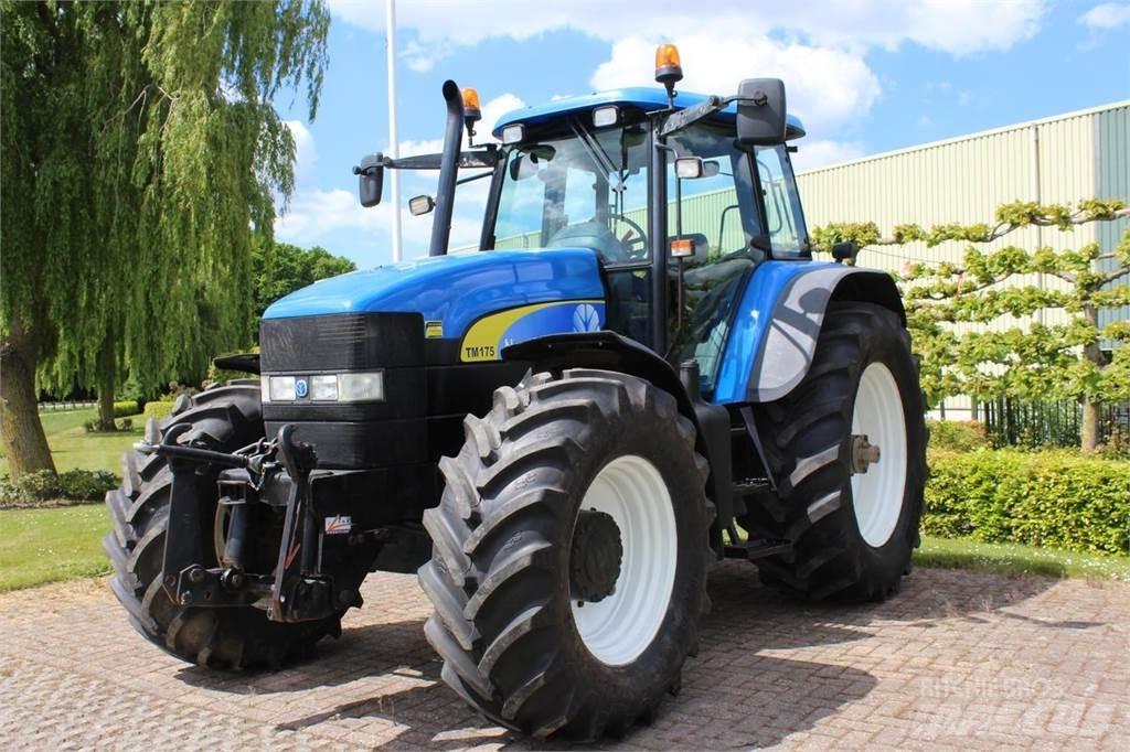 New Holland TM175 Traktorer