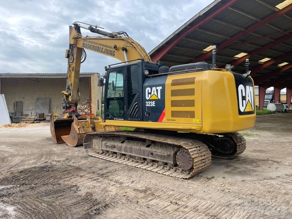 CAT 323 EL Bandgrävare