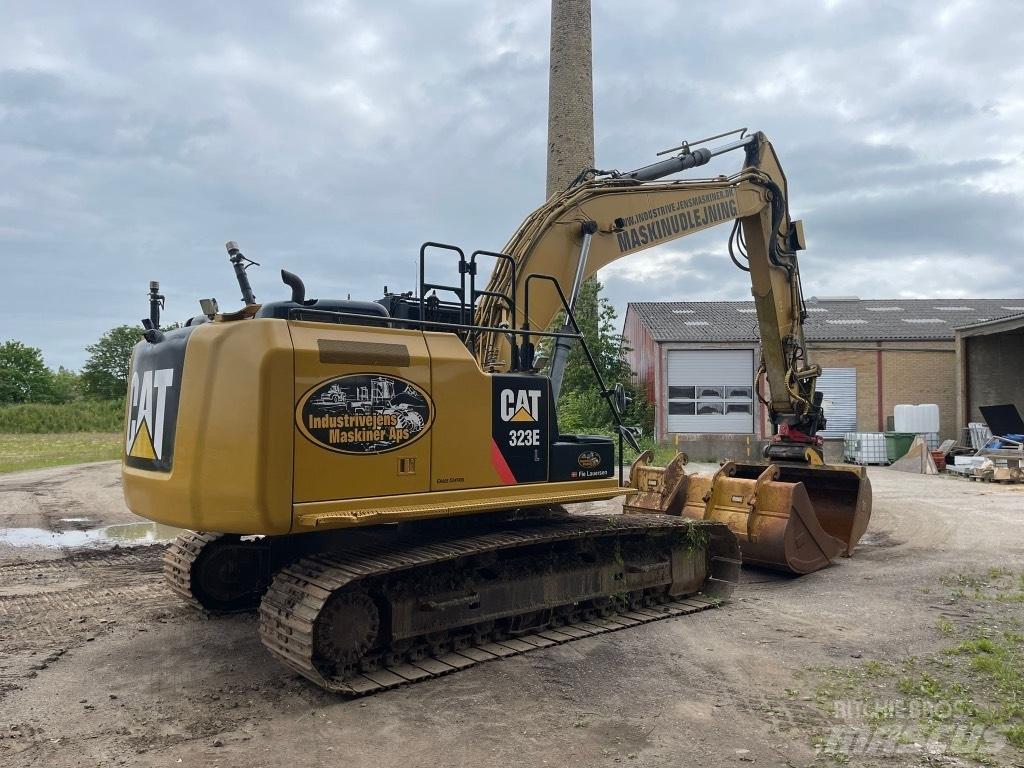 CAT 323 EL Bandgrävare