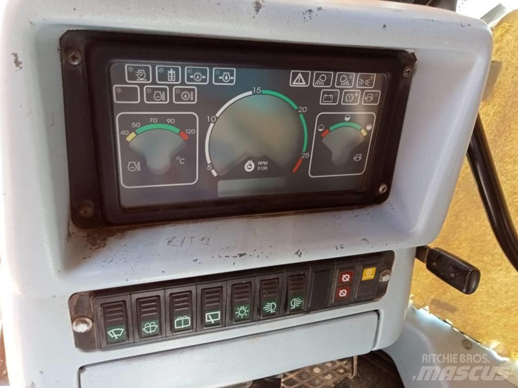 Fiat-Hitachi D 180 Bandschaktare