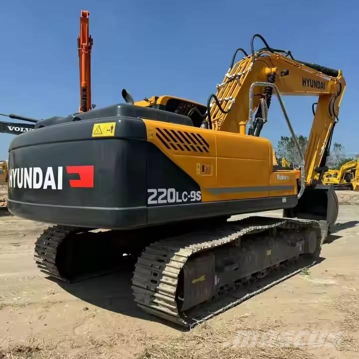 Hyundai R220LC-9S Bandgrävare