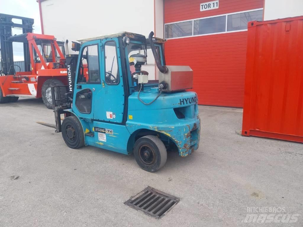Hyundai 35 DS-7 Dieselmotviktstruckar