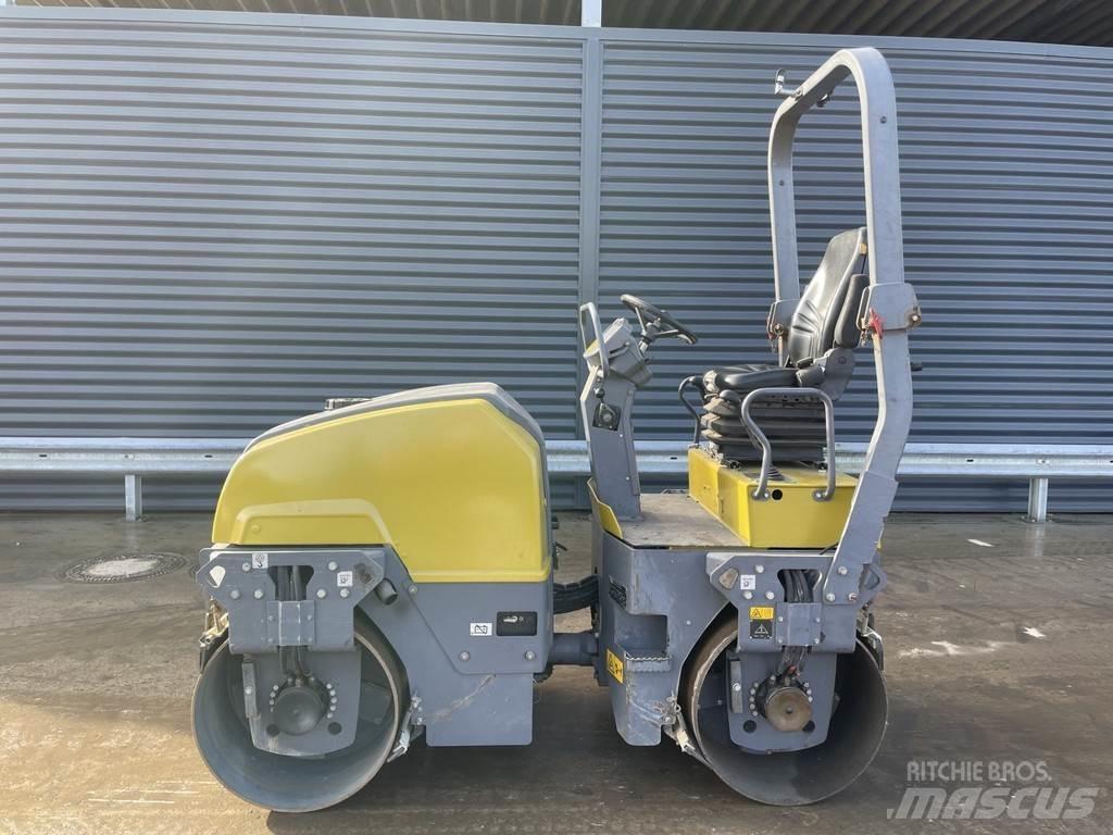 Dynapac CC1200 Tvåvalsvältar