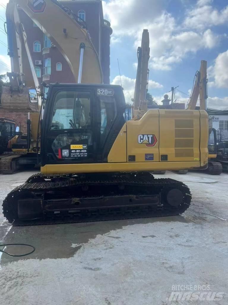 CAT 320 Bandgrävare