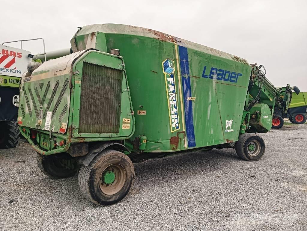 Faresin LEADER 2600 Fullfodervagnar