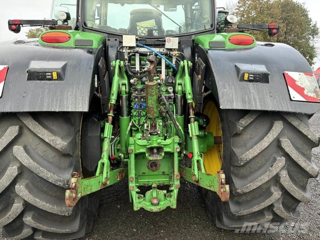 John Deere 6215R Traktorer