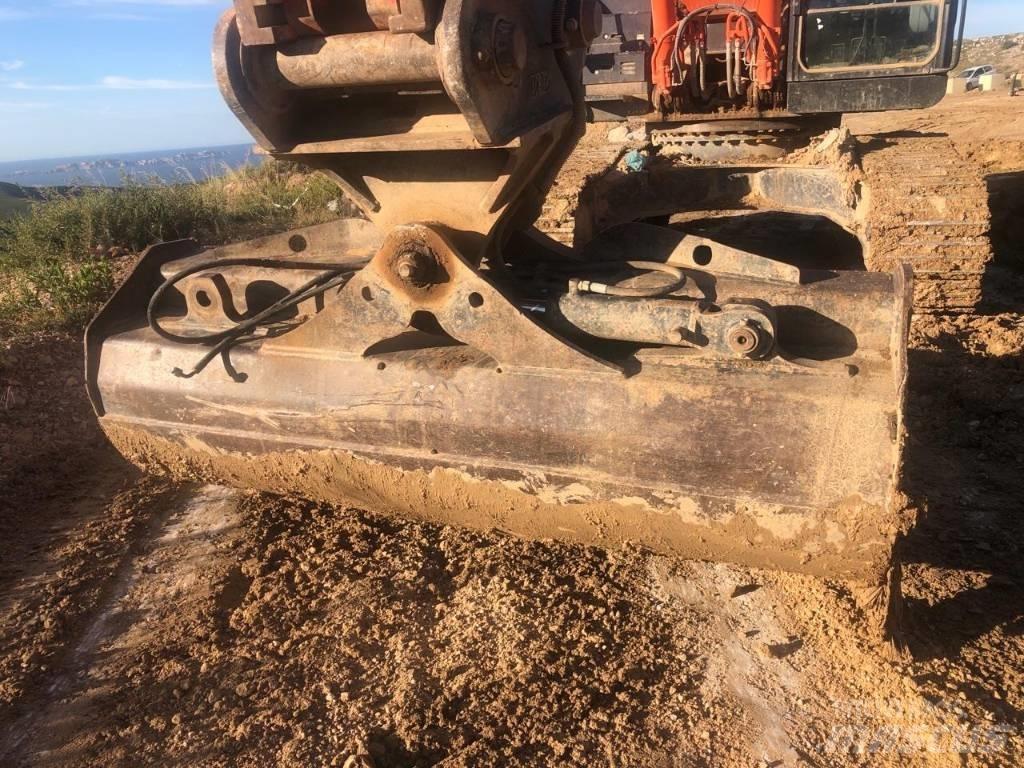 Hitachi ZX350LCN-6 Bandgrävare