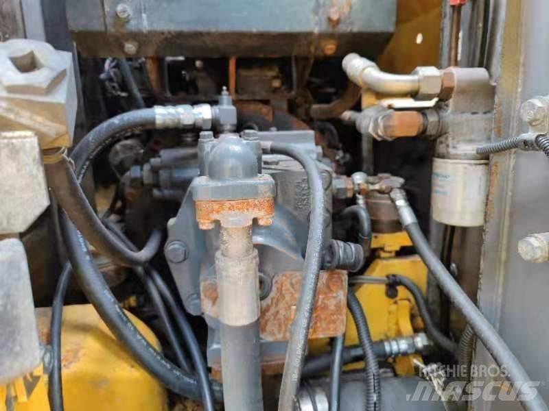 Komatsu PC 128 US Bandgrävare