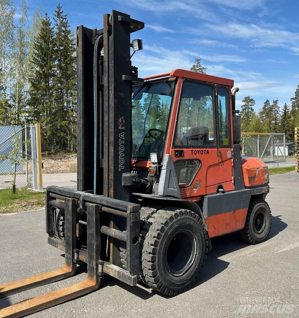 Toyota 02-8FD45 Dieselmotviktstruckar
