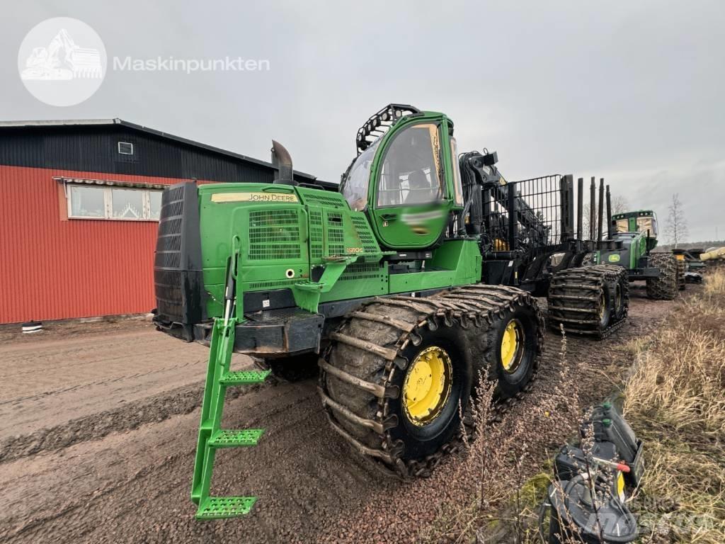 John Deere 1910 G Skotare