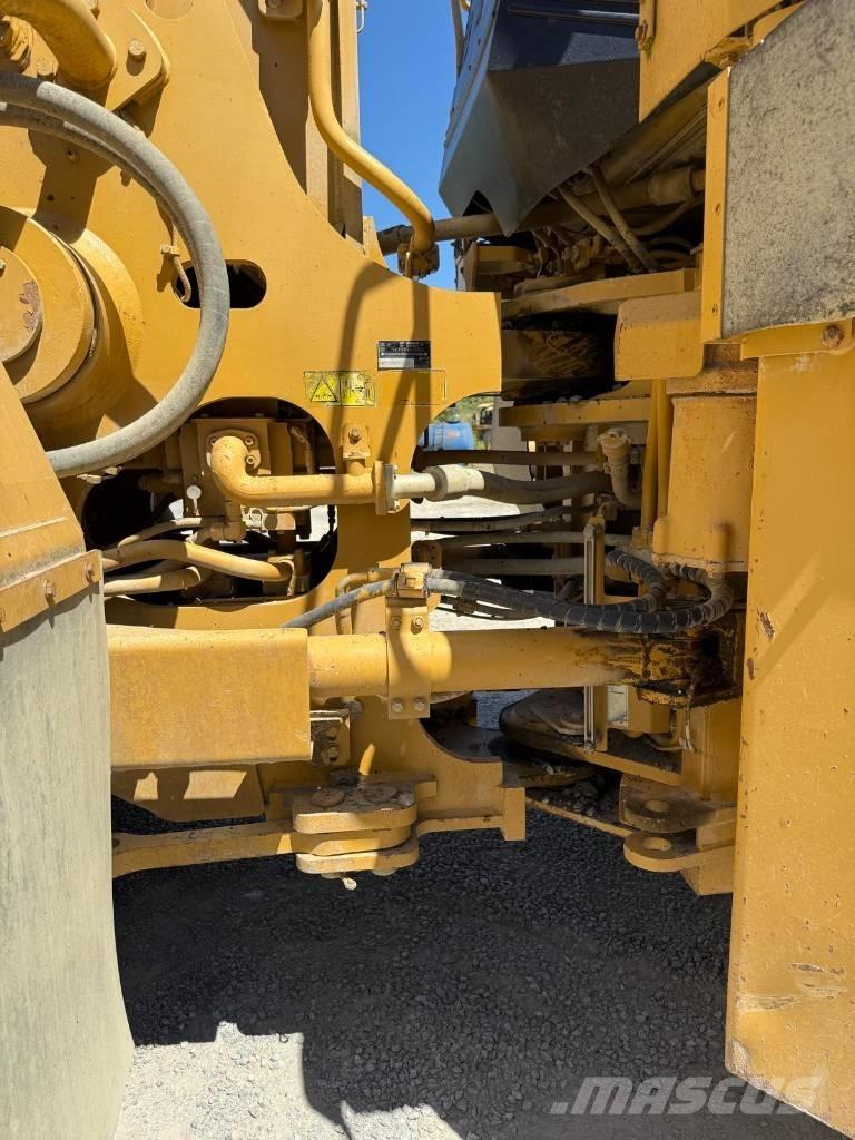 CAT 988 H Hjullastare