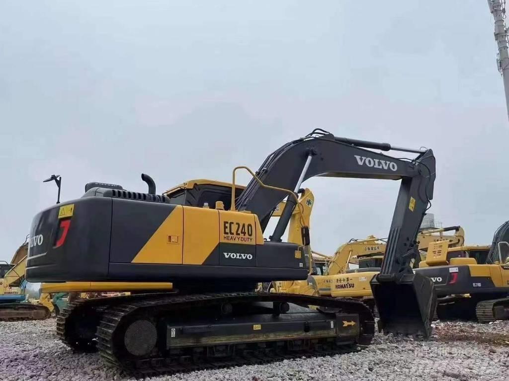 Volvo EC 240 Bandgrävare
