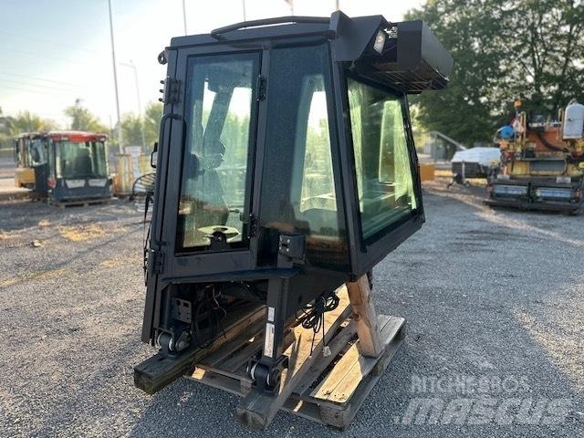 CASE D 1650 NEW CAB Hytter och interiör