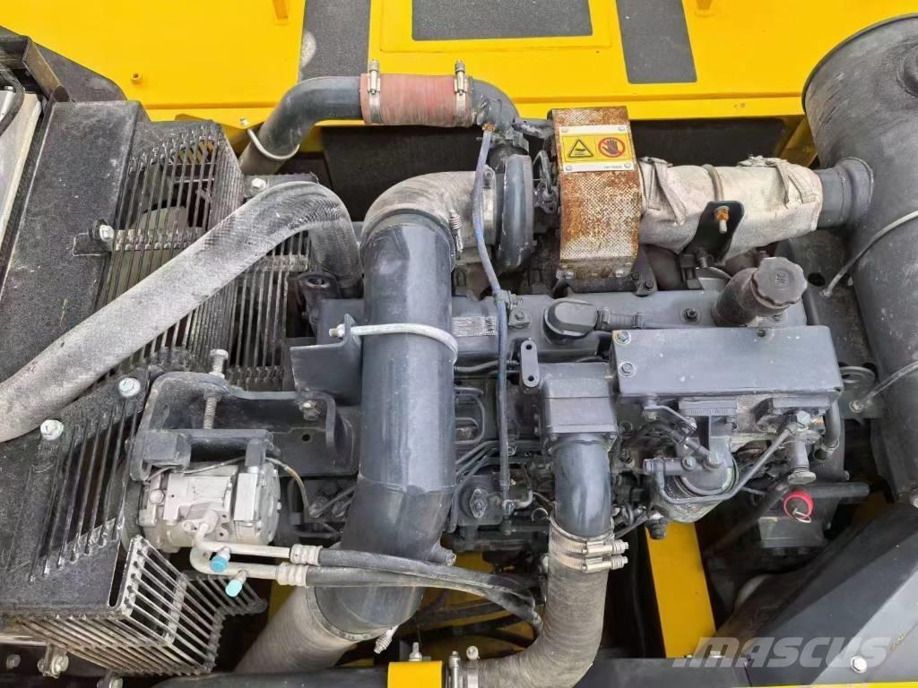 Komatsu PC 350 LC Bandgrävare