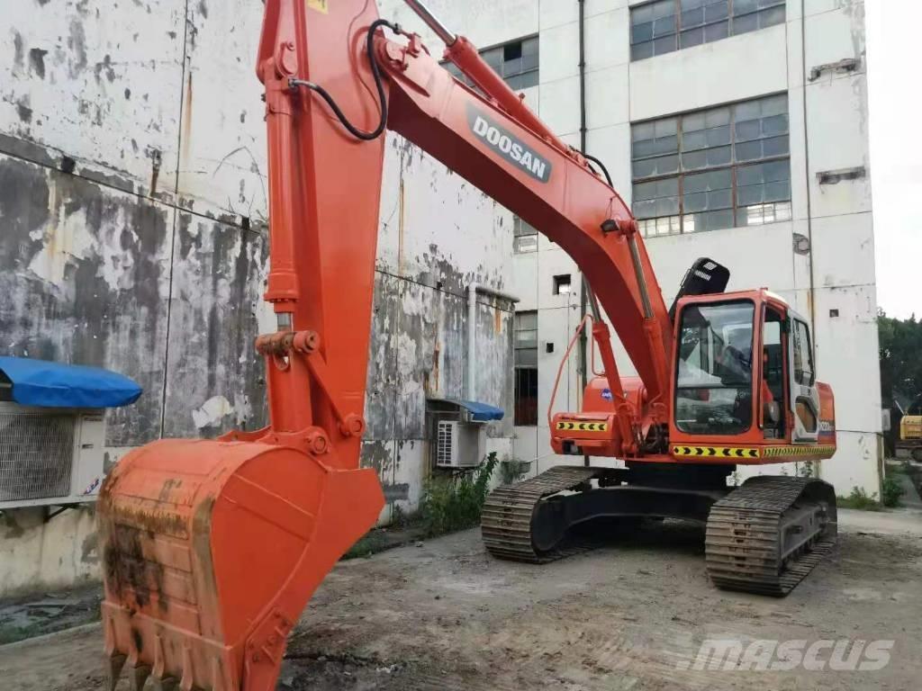 Doosan DH 220 LC-7 Bandgrävare