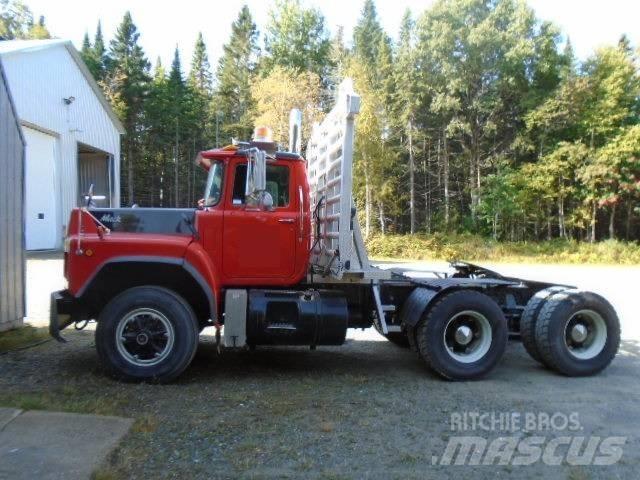 Mack RB 688 S Dragbilar