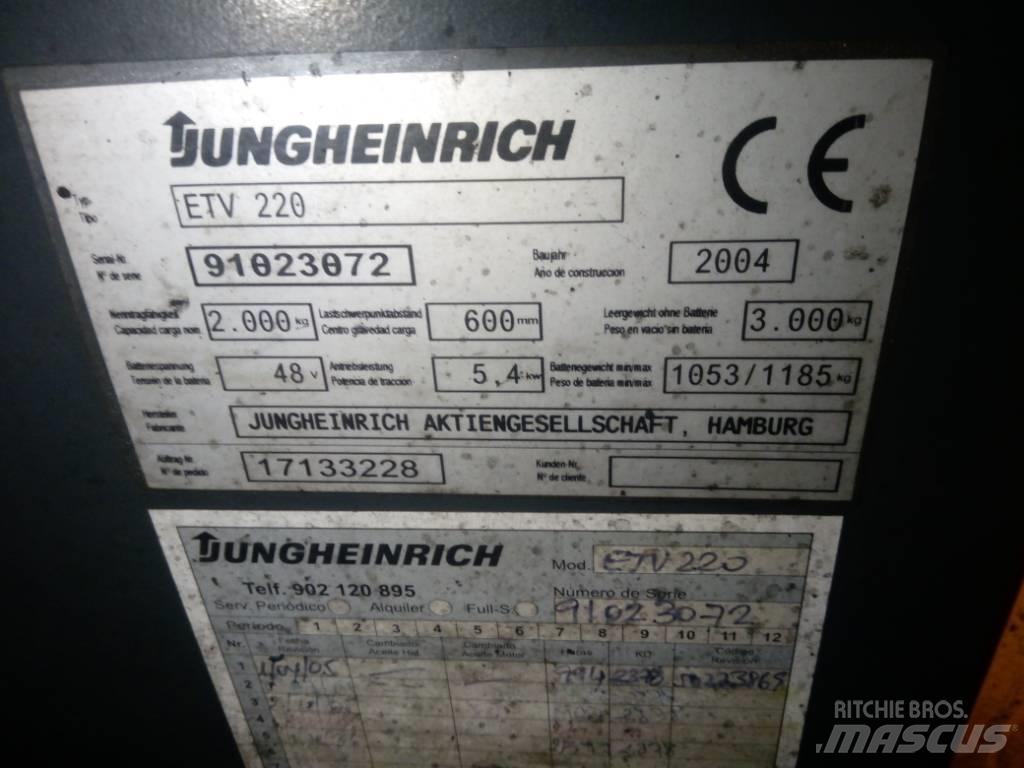 Jungheinrich ETV 220 Skjutstativtruck