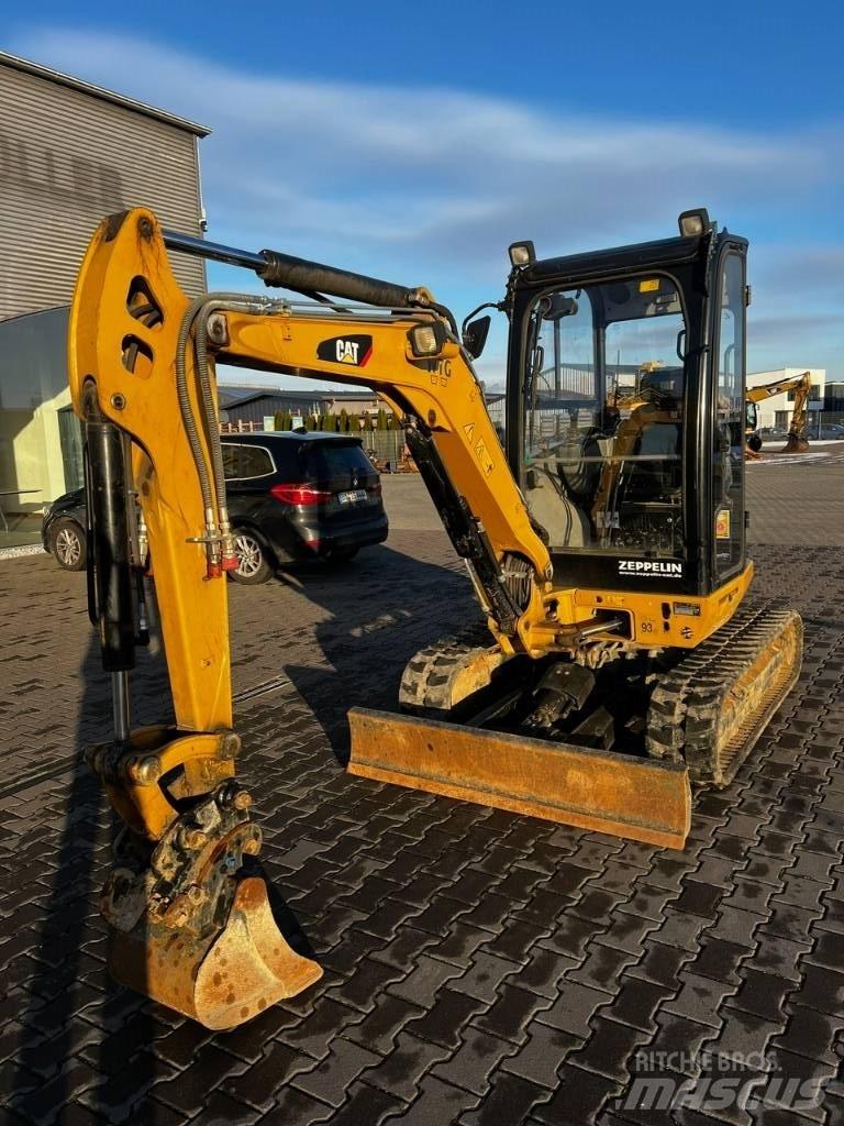 CAT 302.7 DCR Minigrävare < 7t
