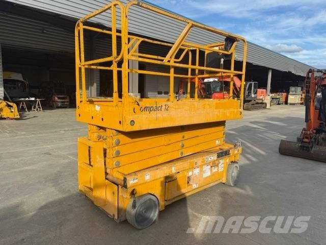 Haulotte Compact 12 Saxliftar