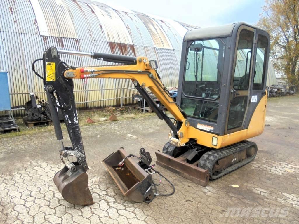 Bobcat 320 D Minigrävare < 7t