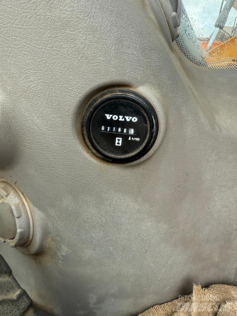 Volvo EC300EL Bandgrävare