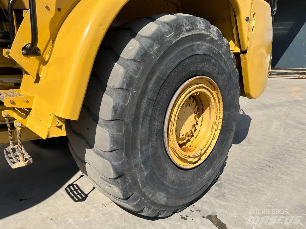 CAT 740 Water Truck Vattentankbilar