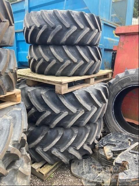 Mitas SET OF TYRES Däck, hjul och fälgar