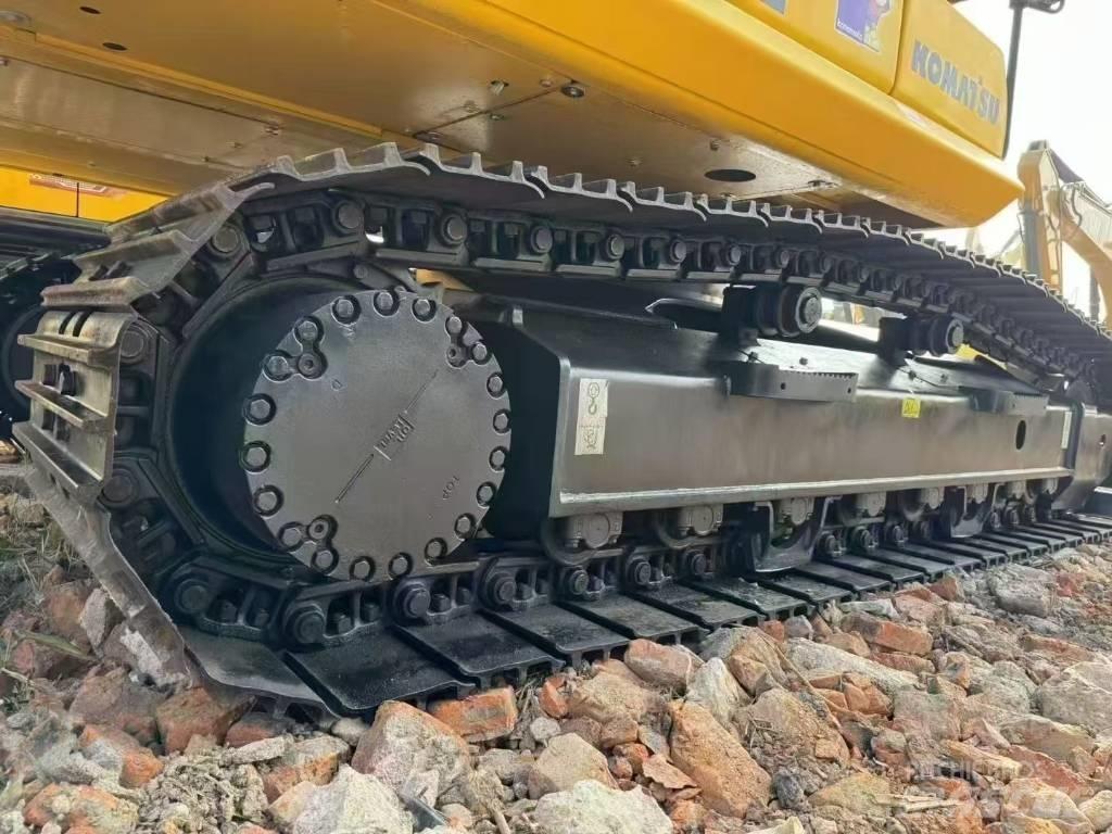 Komatsu PC 220 Bandgrävare