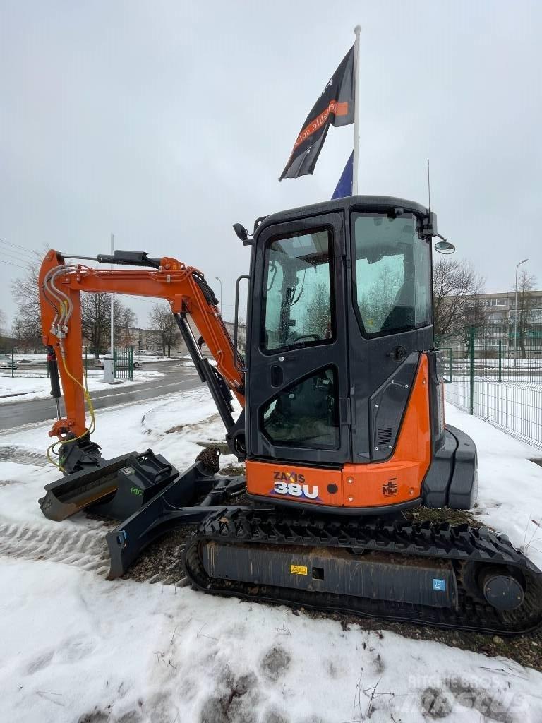 Hitachi ZX 38 U-6 Minigrävare < 7t