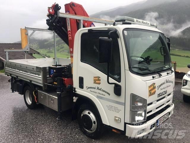 Isuzu N2 mit HMF 910 Kranbilar