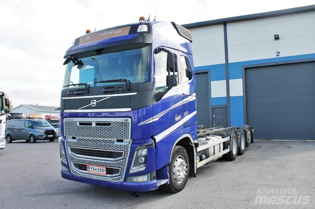 Volvo FH16 600  8x4*4 Chassier