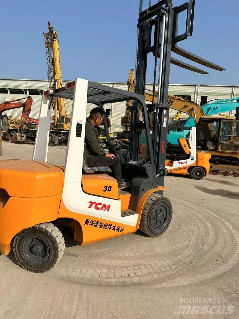 TCM FD30T6 Dieselmotviktstruckar
