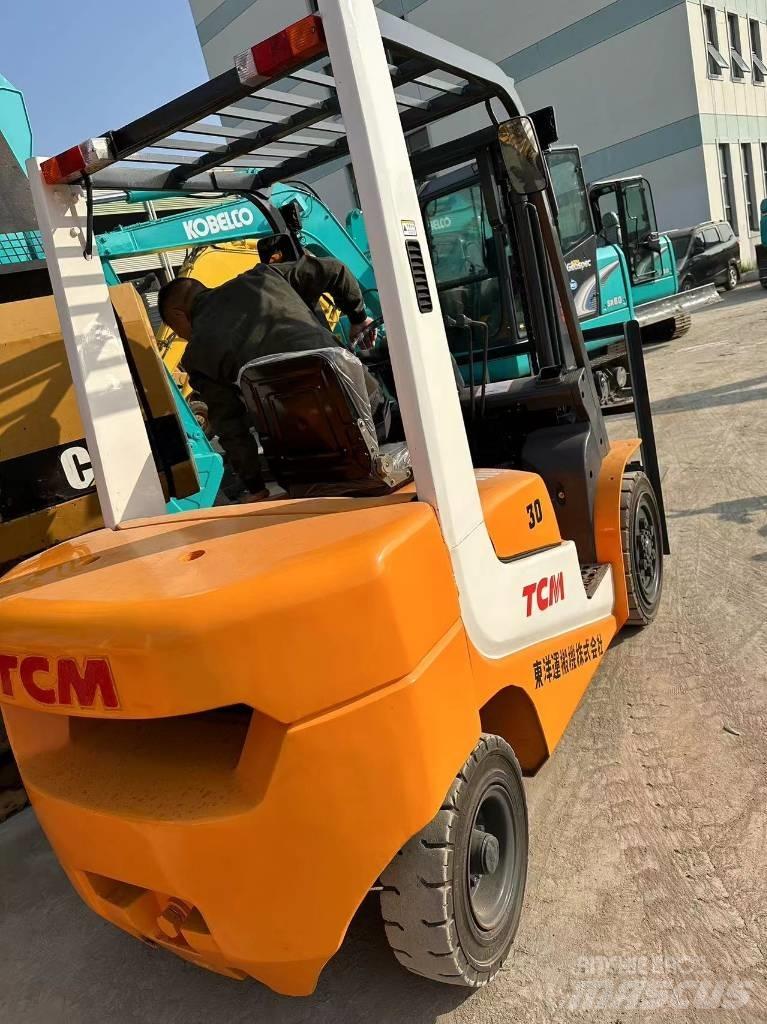 TCM FD30T6 Dieselmotviktstruckar