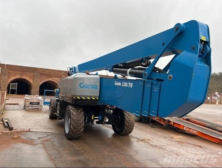 Genie ZX 135/70 Bomliftar