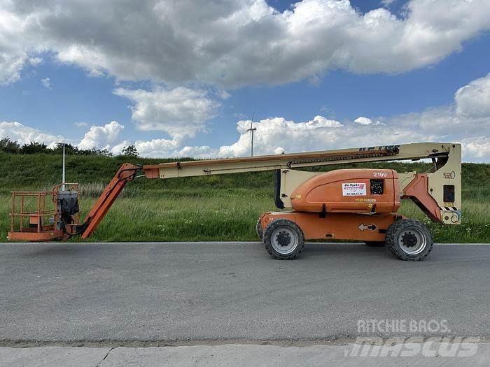 JLG 800AJ Bomliftar