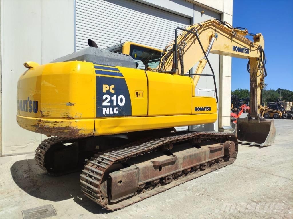 Komatsu PC 210 NLC-8 Bandgrävare